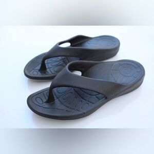 Aetrex Maui sandals